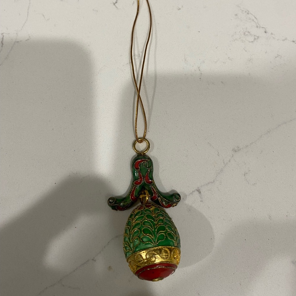 Vintage Dillards CLOISONNE Enameled Egg Ornament Christmas Theme Holiday Green